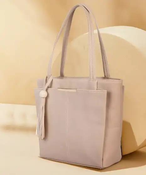 claspNclutch Women Beige Shoulder Bag