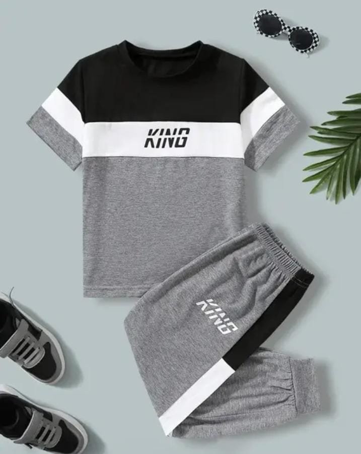 KING Trendy Boys' Outfit – Stylish Graphic T-Shirt & Shorts Set for Summer Fashion