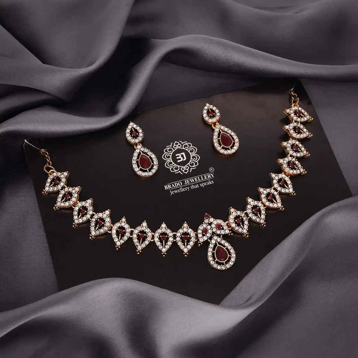 Brass Jewel Set (Gold, Maroon, White)