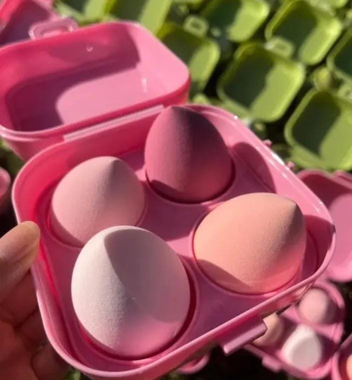 GOLD MAX Makeup Beauty Blenders with Storage Box - Set of 4, (Transparent Box)