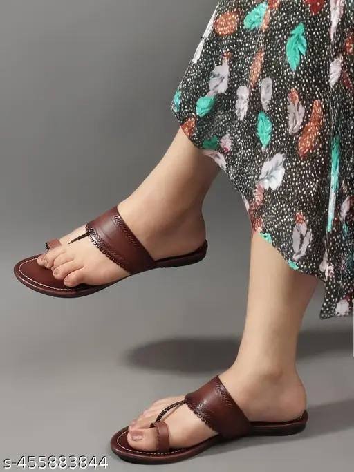 LATEST KOLHAPURI SLEEPER,BEST FOR WOMEN AND GIRLS,PINK FLIP FLOP, CAUSAL SLEEPER FOR GIRLS,BEST FLAT UNDER 300