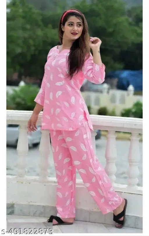 Women Rayon Printed Night Suit .